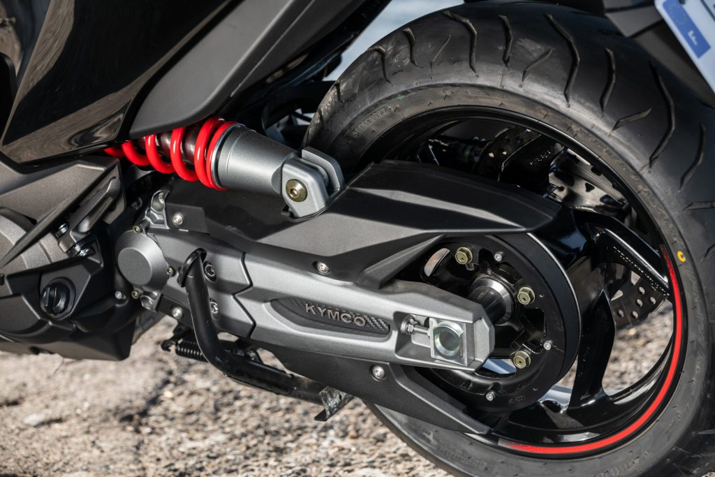 Kymco AK Premium - © A2 Riders