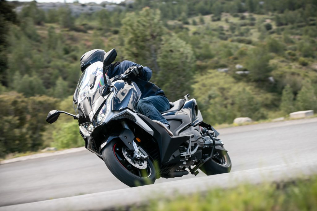 Kymco AK Premium - © A2 Riders