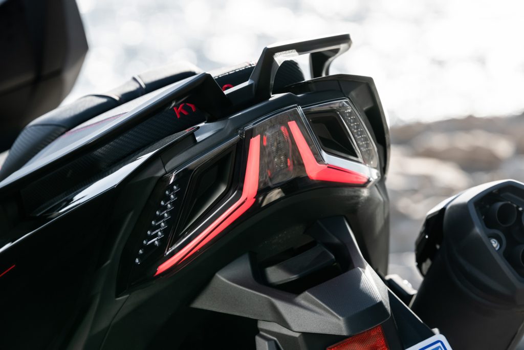 Kymco AK Premium - © A2 Riders