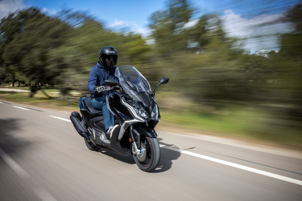 Kymco AK Premium - © A2 Riders