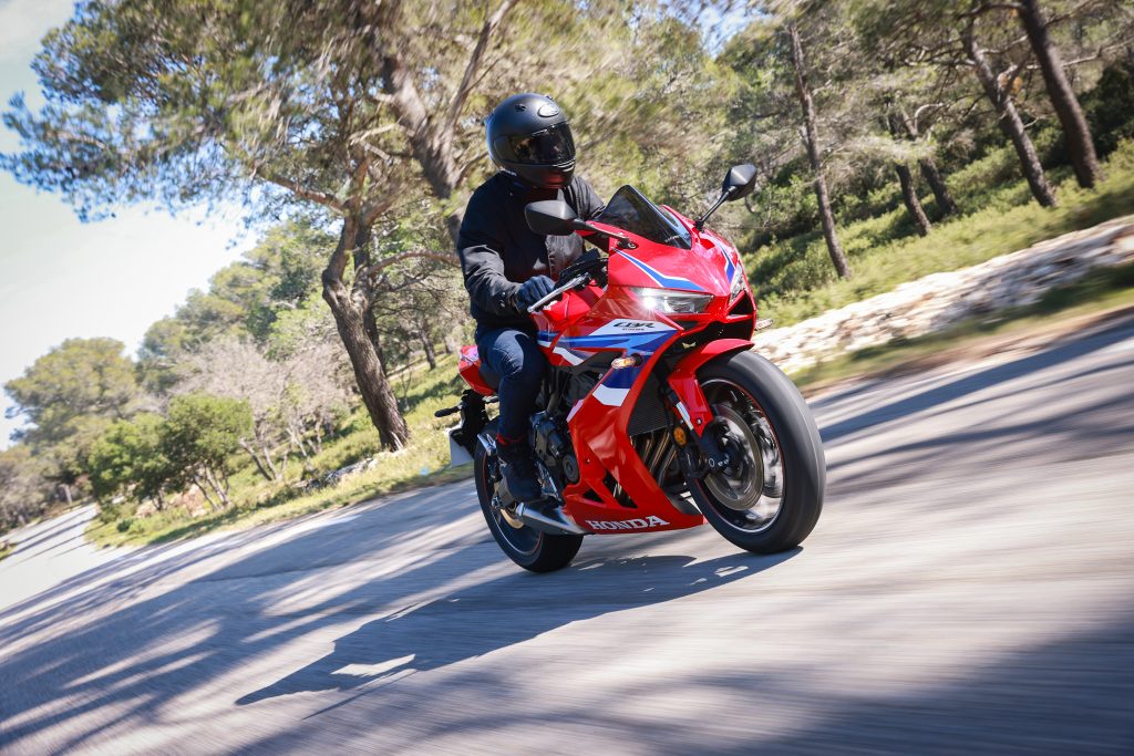 Honda CBR 650 R E-Clutch 2024 - © A2 Riders